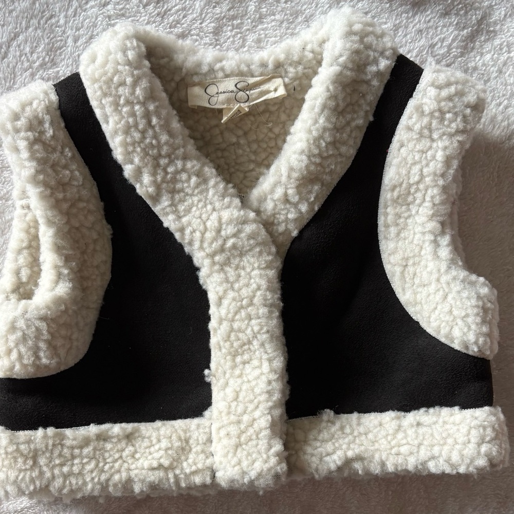 Jessica Simpson infant Black and White Sherpa Vest